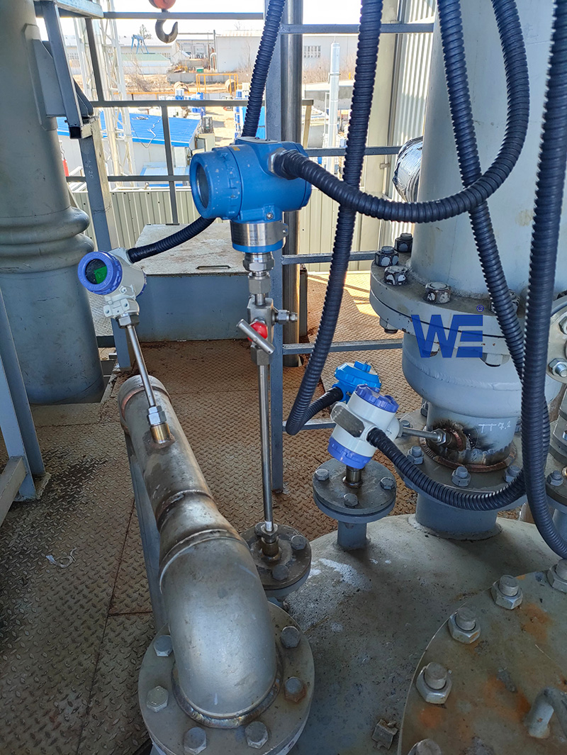 Pressure transmitter and Temperature Transmitter